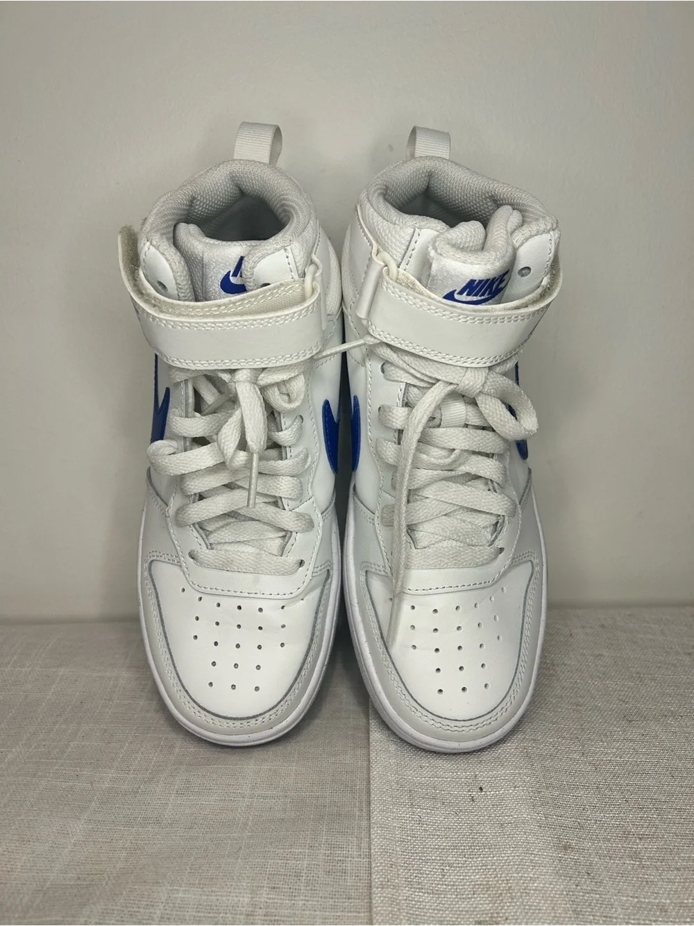 Nike court Burrough mid 2 White and Blue High-Top Sneakers with